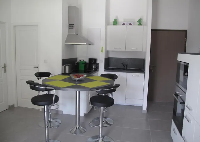 3 Etoiles Pres Des Plages D'ajaccio *